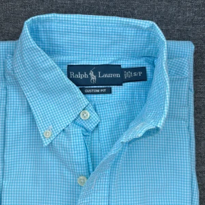 Ralph Lauren Skjorta | S - Rutig Ralph Lauren Skjorta | Passar S/M | INGA BYTEN | Fraktar spårbart eller möts upp i Täby 