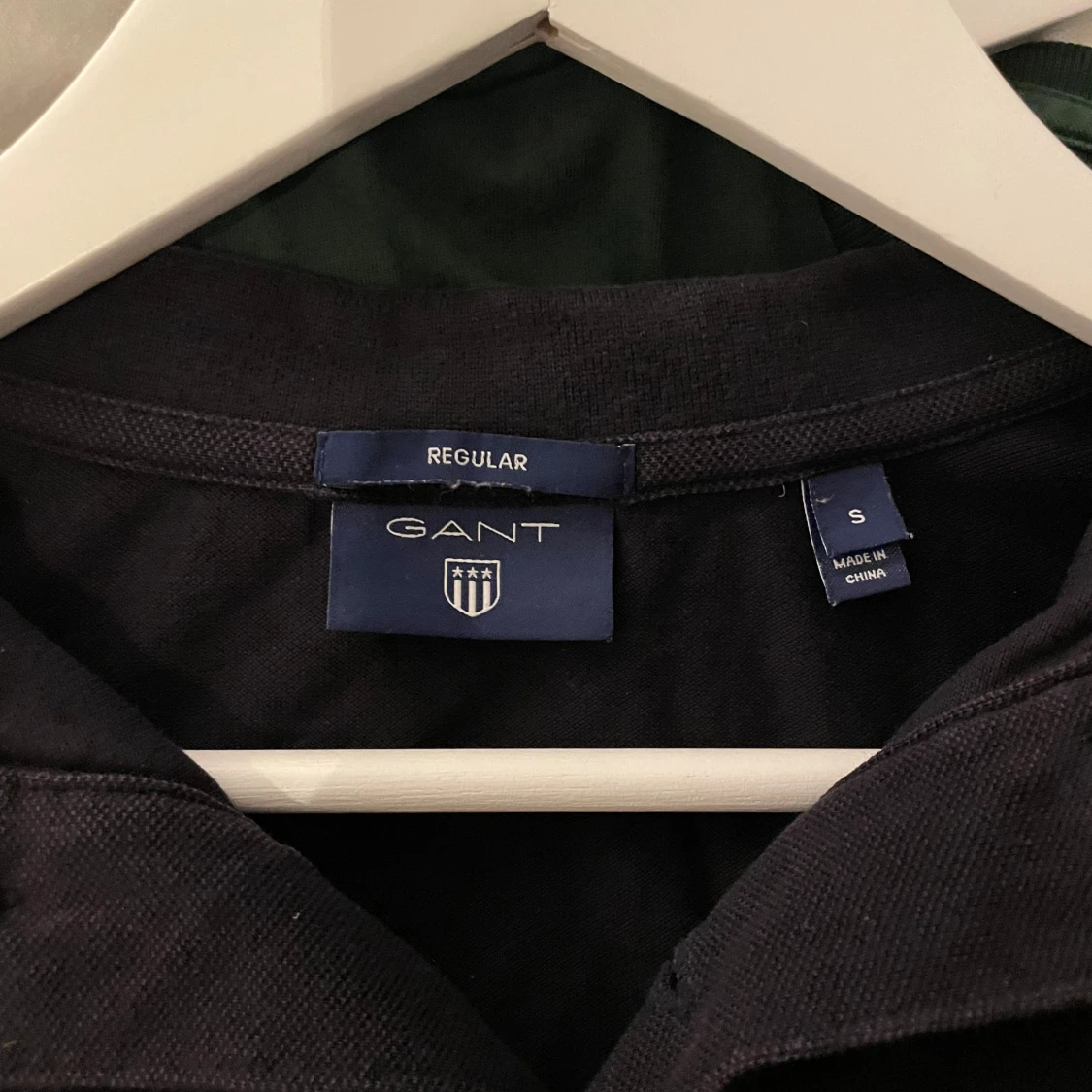 Svart pikétröja från GANT - 2