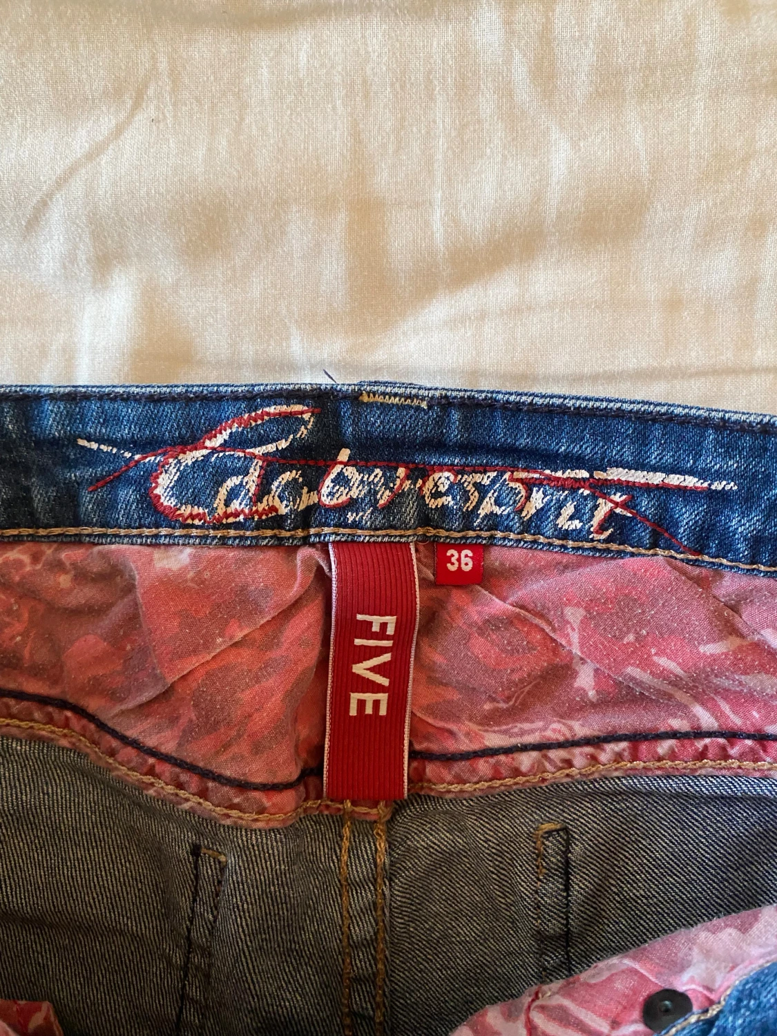 Blå Five jeans med broderade bakfickor - 2