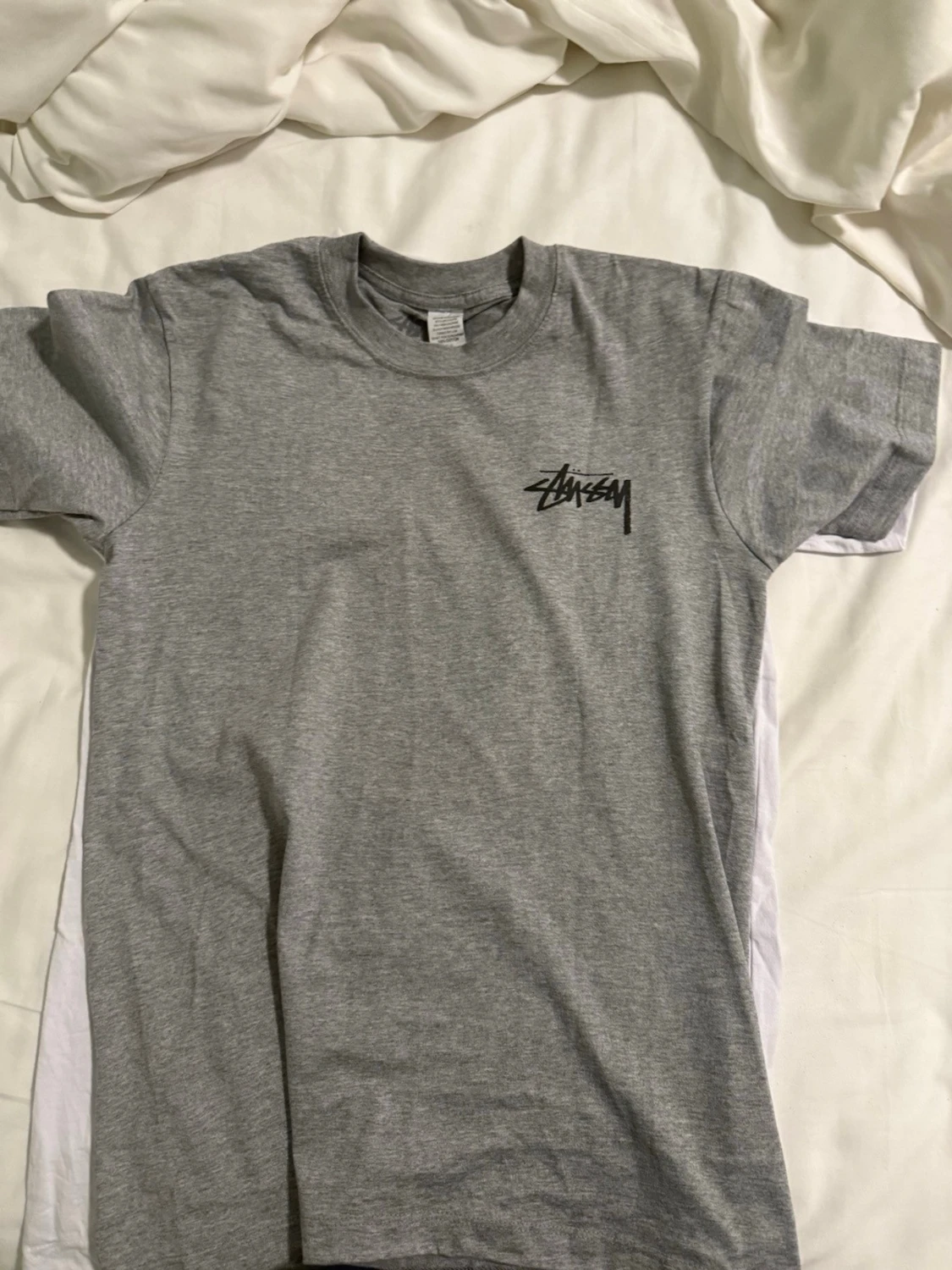 Grå Stüssy t-shirt med logga - 1