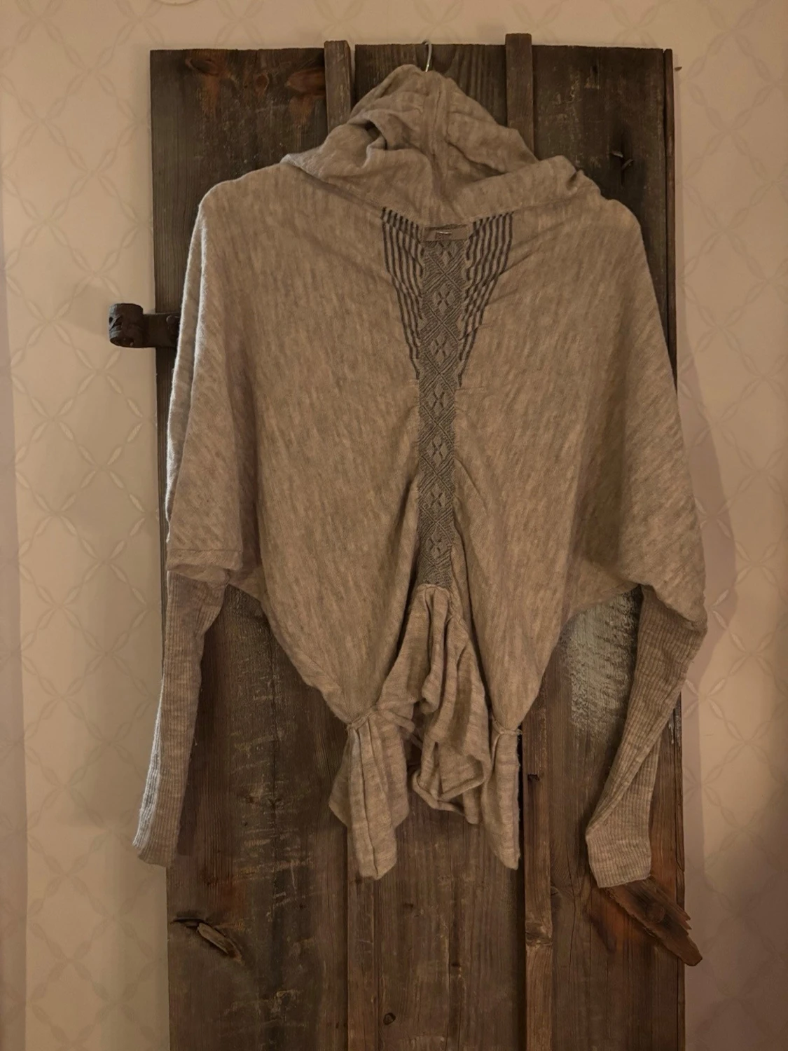 Beige stickad polotröja från HIGH use - 1