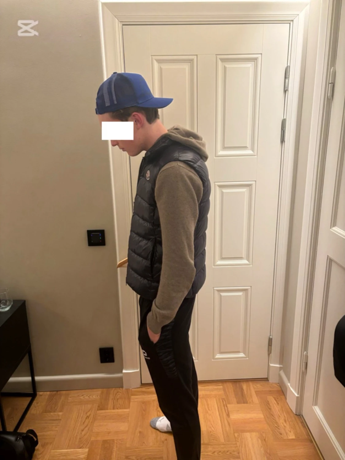 Svart dunväst från Moncler - 2