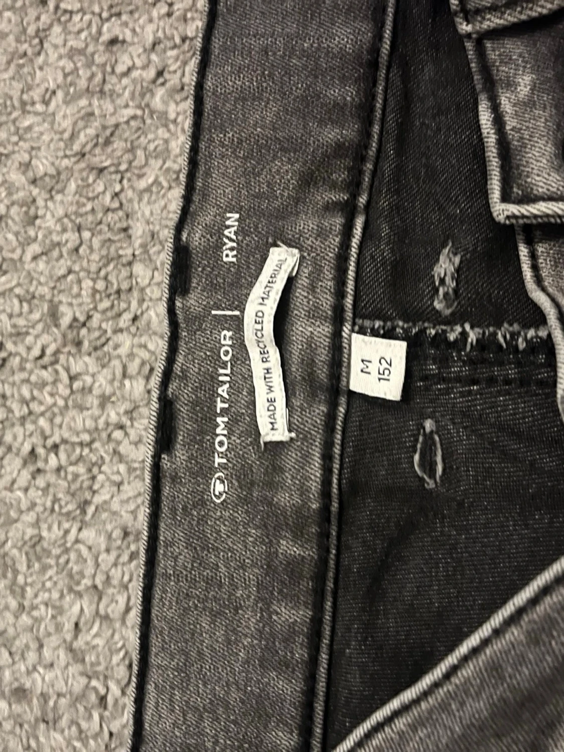 Grå slim fit jeans med slitningar - 2