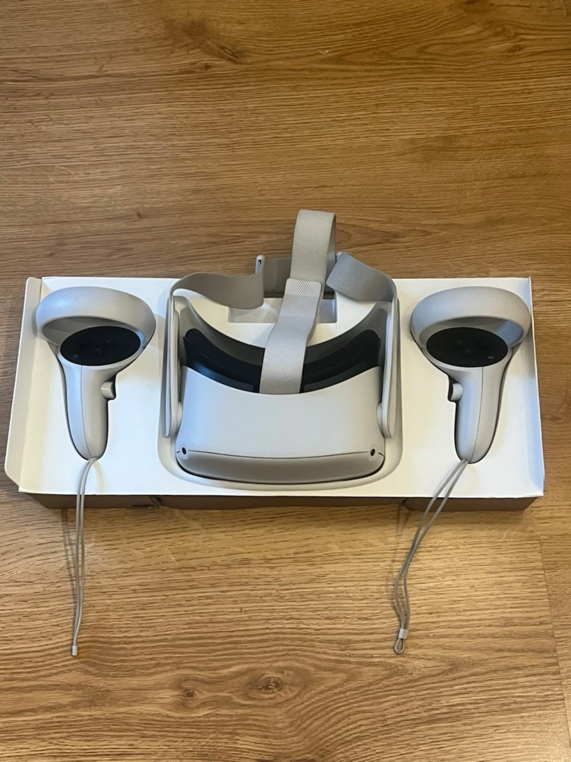 Oculus Quest 2 VR-headset med kontroller - 1