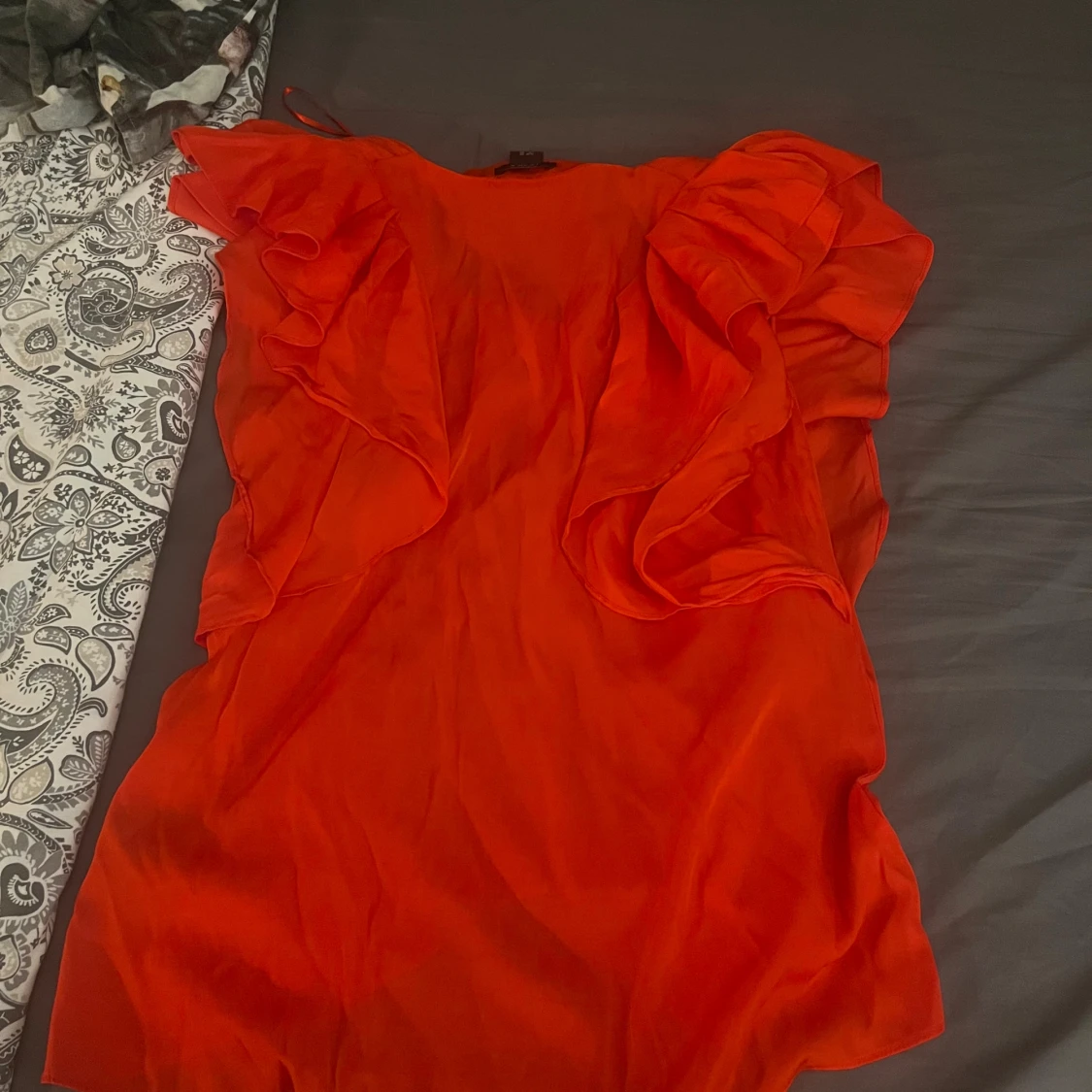 Röd volangblus från Lindex XS - 2