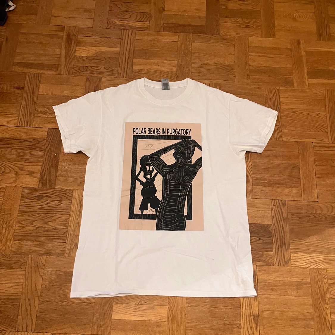 Vit t-shirt med tryck från Gildan