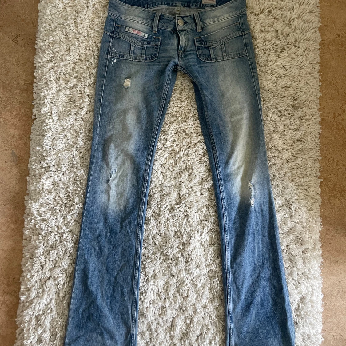 Superlågmidjade jeans från Herrlicher, storlek 27/34