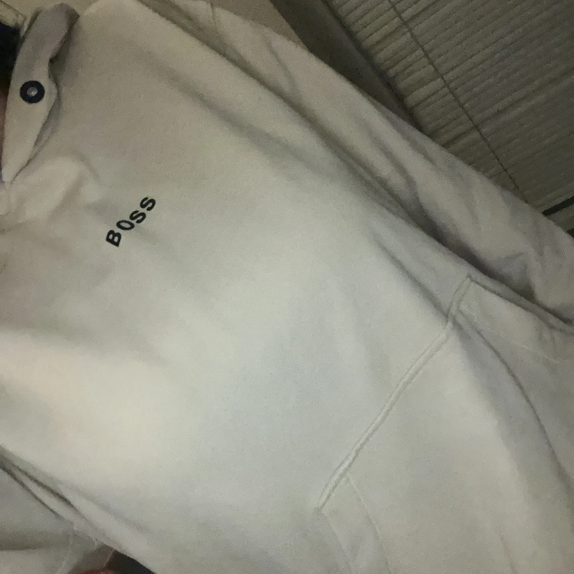 Beige hoodie från BOSS med huva - 1