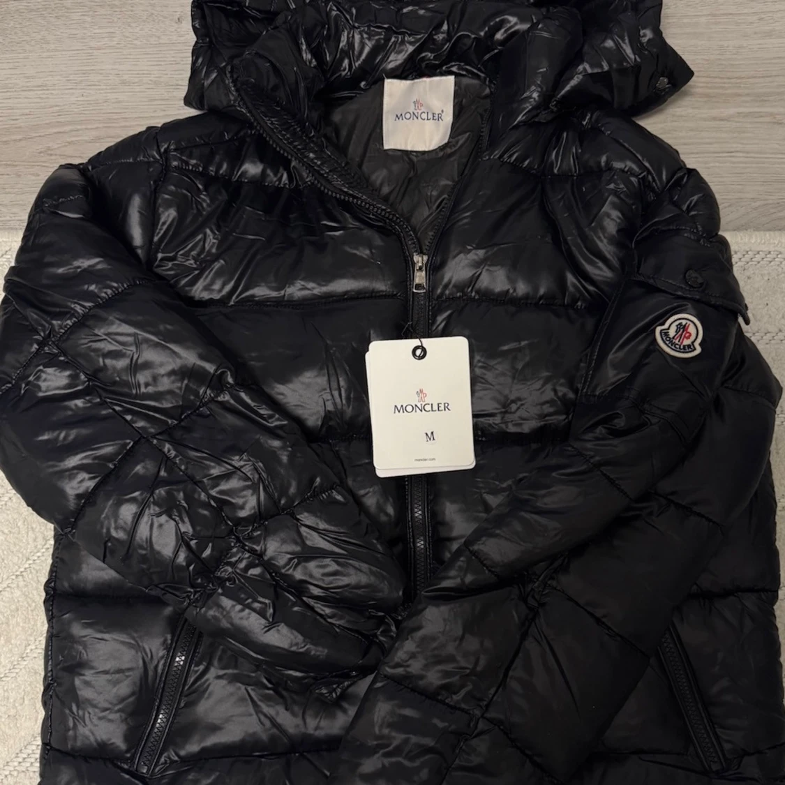 Svart Moncler pufferjacka M - 1