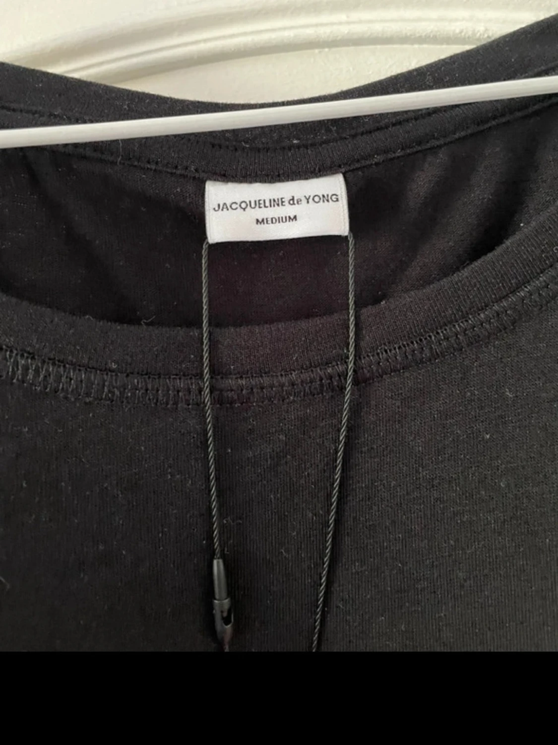 Svart kortklänning från Jacqueline de Yong - 1