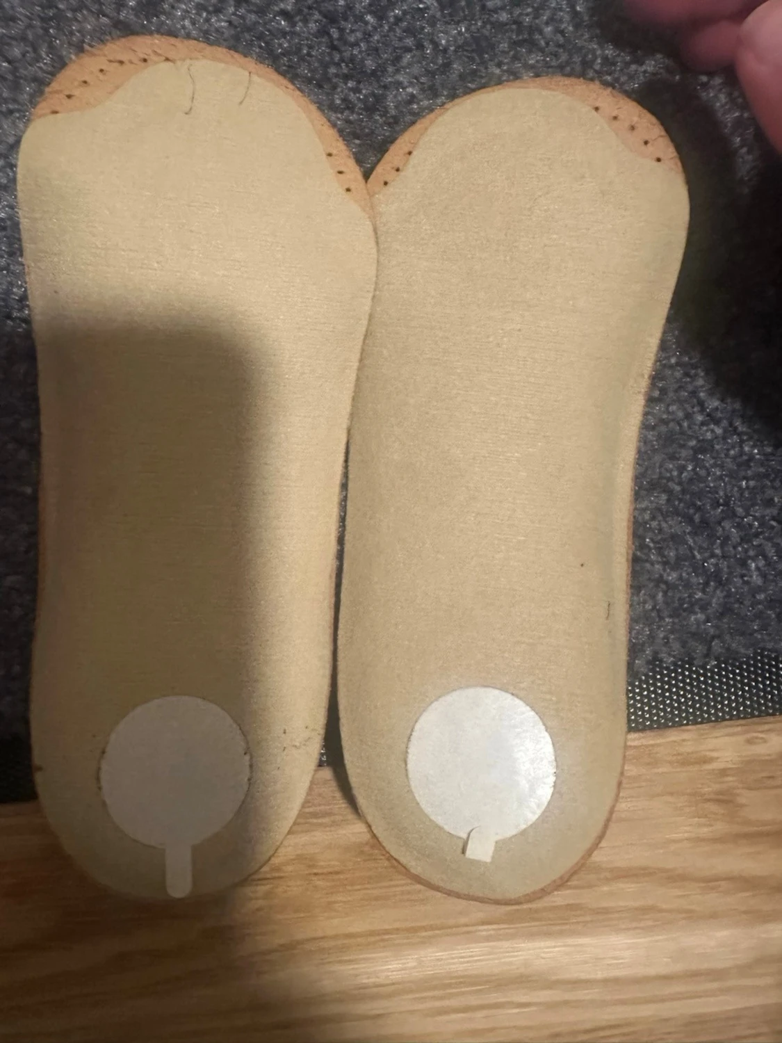 Beiga skoinlägg  hålfotsstöd i skinn från Tacco - 1