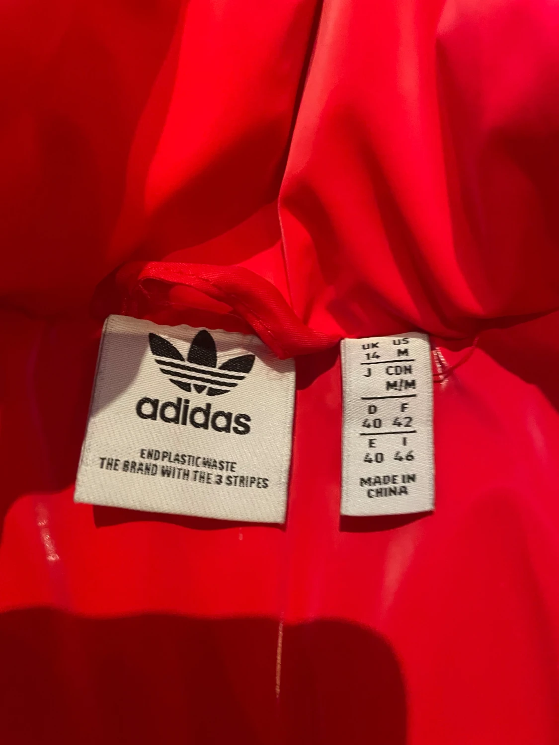 Röd pufferjacka från Adidas, M - 2