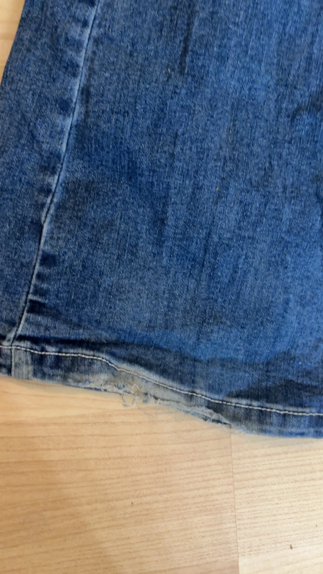 Blå bootcut jeans från nelly - 1