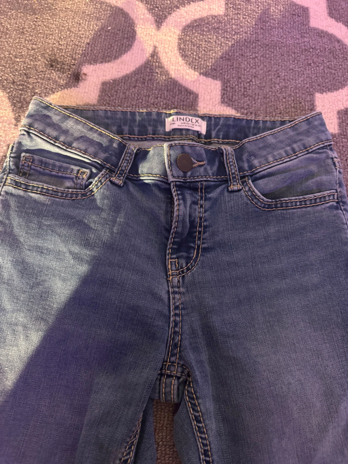 Jeans med detaljer - 1