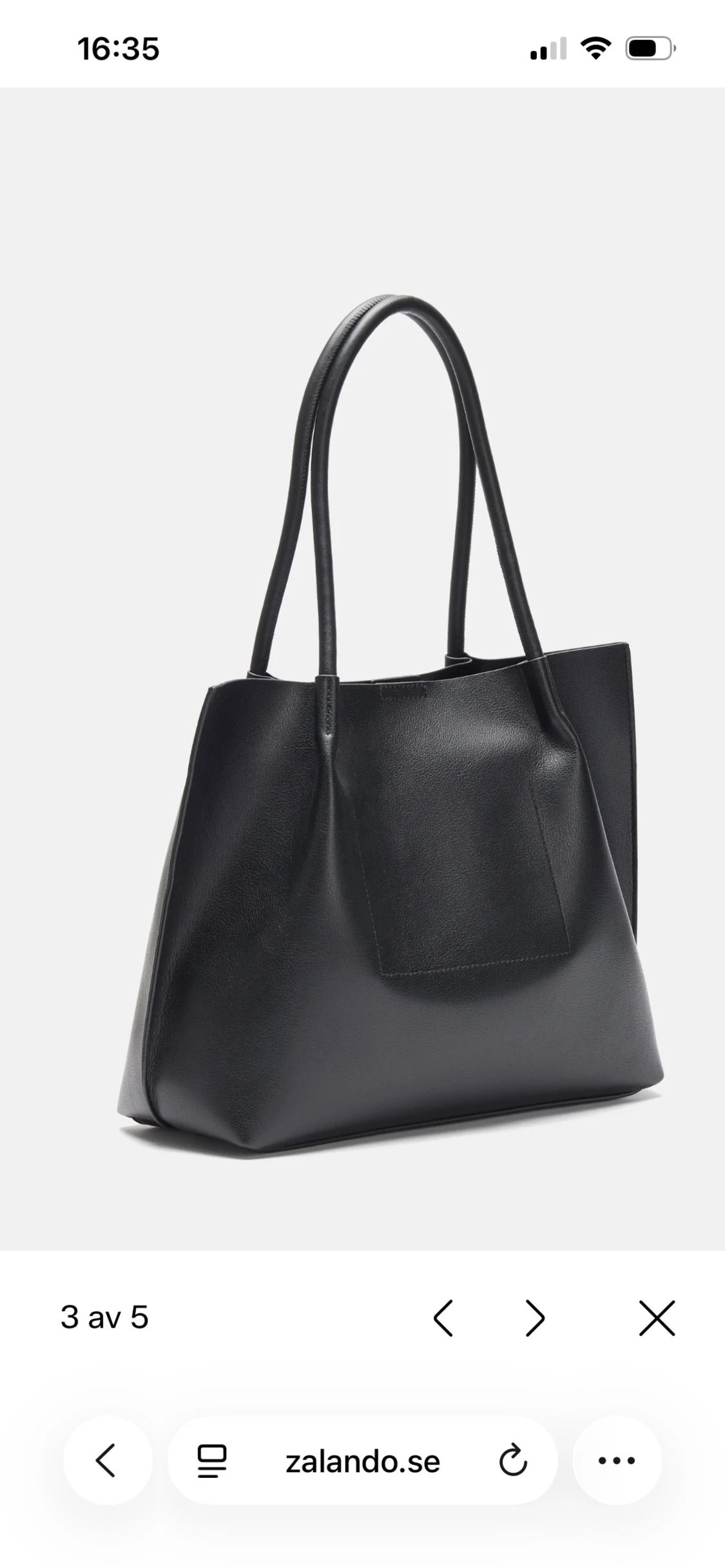 Svart väska från Even&Odd - 1