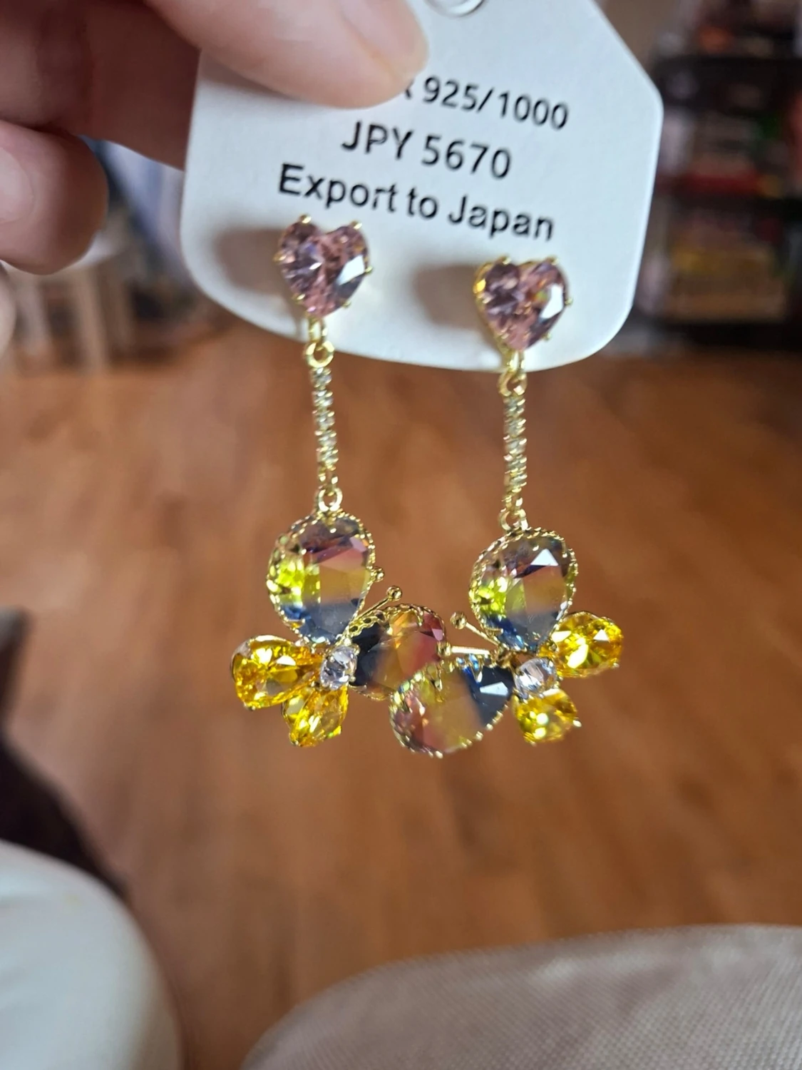 Färgglad fjärilsväst med glittriga stenar örhängen  - 1