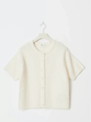 Vit stickad kofta - Jätte söt kofta med korta ärmar från Gina🤍