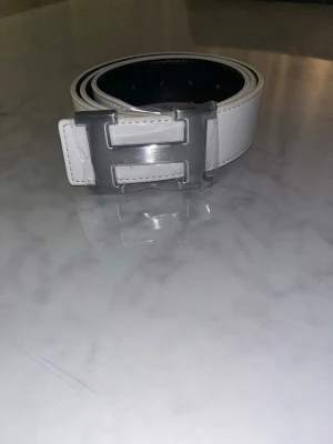 Bälte  - Helt nytt dm vid intresse 