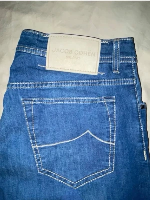 Jacob cohen W33 - Skick 8/10, är storlek W33 men passar 30/31, Modell: Bard
