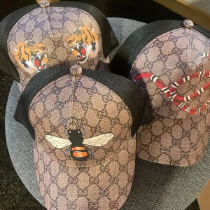 Keps - 1 keps med tigrar