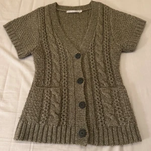 Stickad kofta från Tiger of Sweden - 50%wool+10% alpaca 