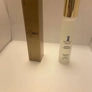 1 Million Parfum 33ml - Stilren och ikonisk doft från Paco Rabanne. 33 ml flaska, perfekt att ta med i väskan. En klassiker som sticker ut och ger en lyxig känsla till din stil.