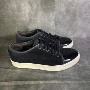 Lanvin toecap sneakers - Mycket fint skick | Size uk 5 passar 40  | fraktar spårbart inom 24 timmar |  för att köpa klicka ” köp nu” | vid frågor skriv ett meddelande |