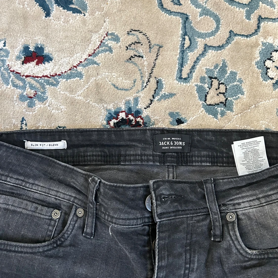 Svarta slim fit jeans Jack & Jones - 2