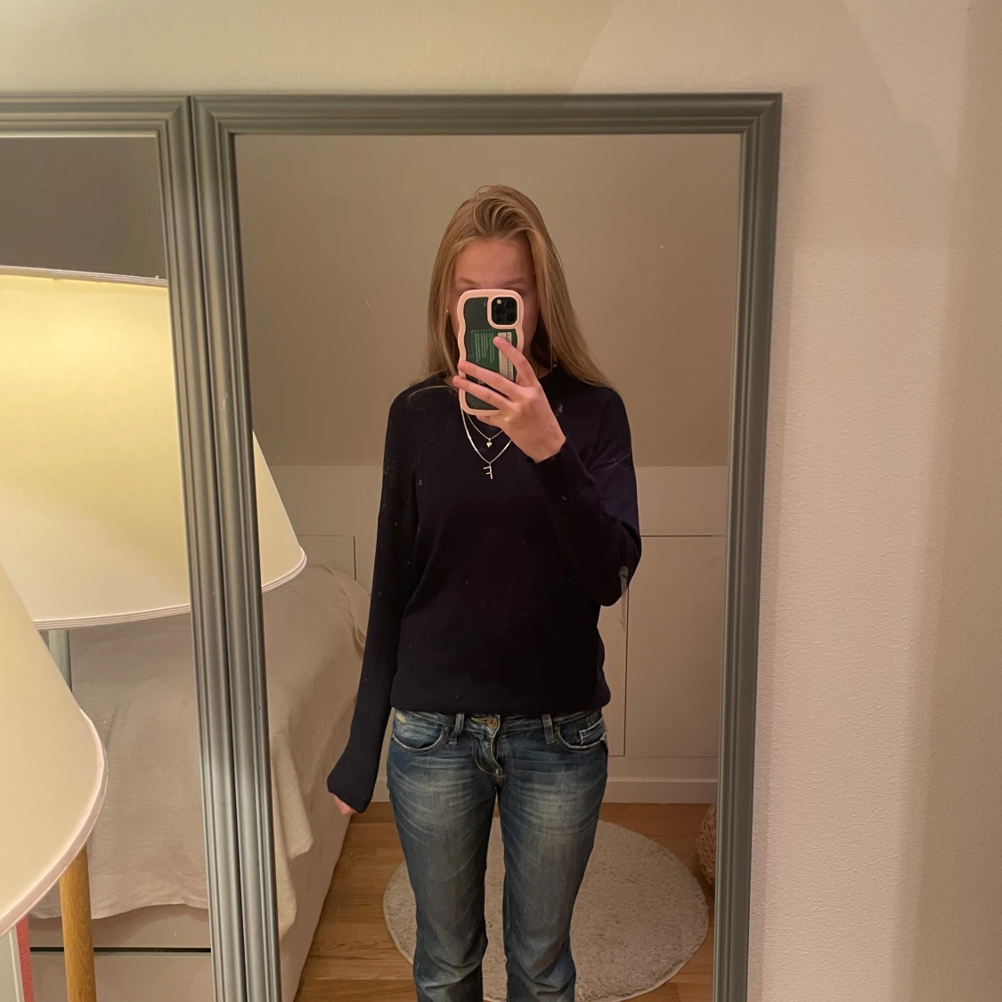 Mörkblå stickad tröja från Lexington - 2