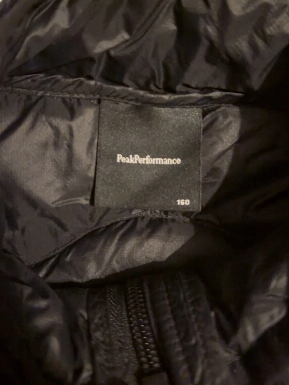 Svart dunväst Peak Performance - 2