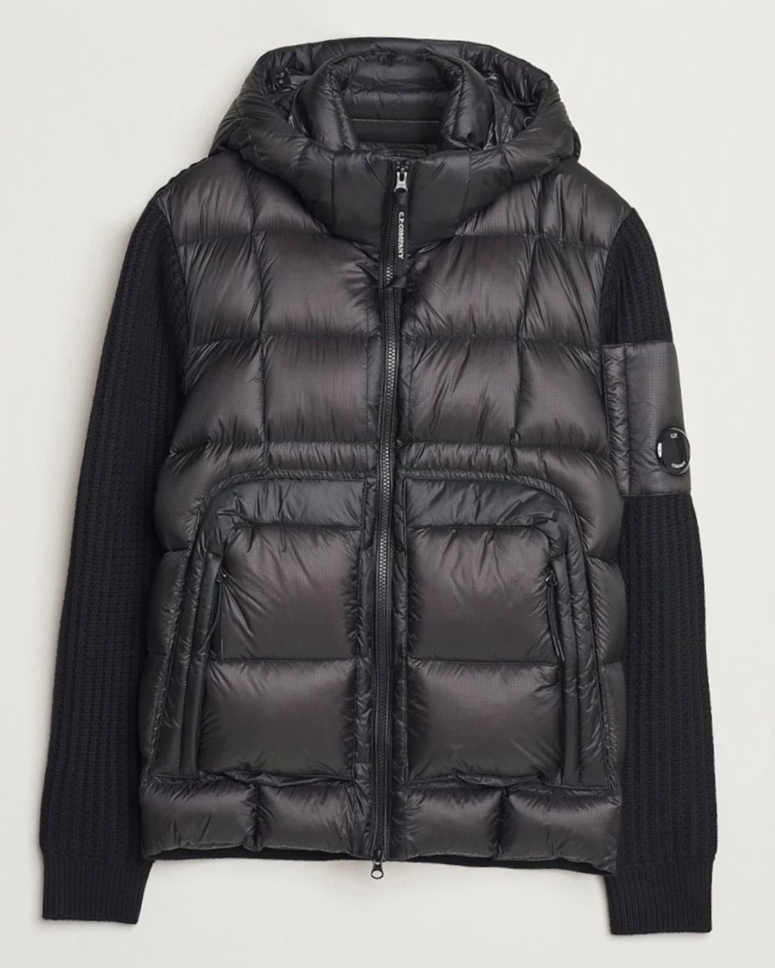 Svart dunjacka från C.P. Company