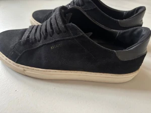 Arigatos sneakers - Använt skick. Nypris:2800kr 