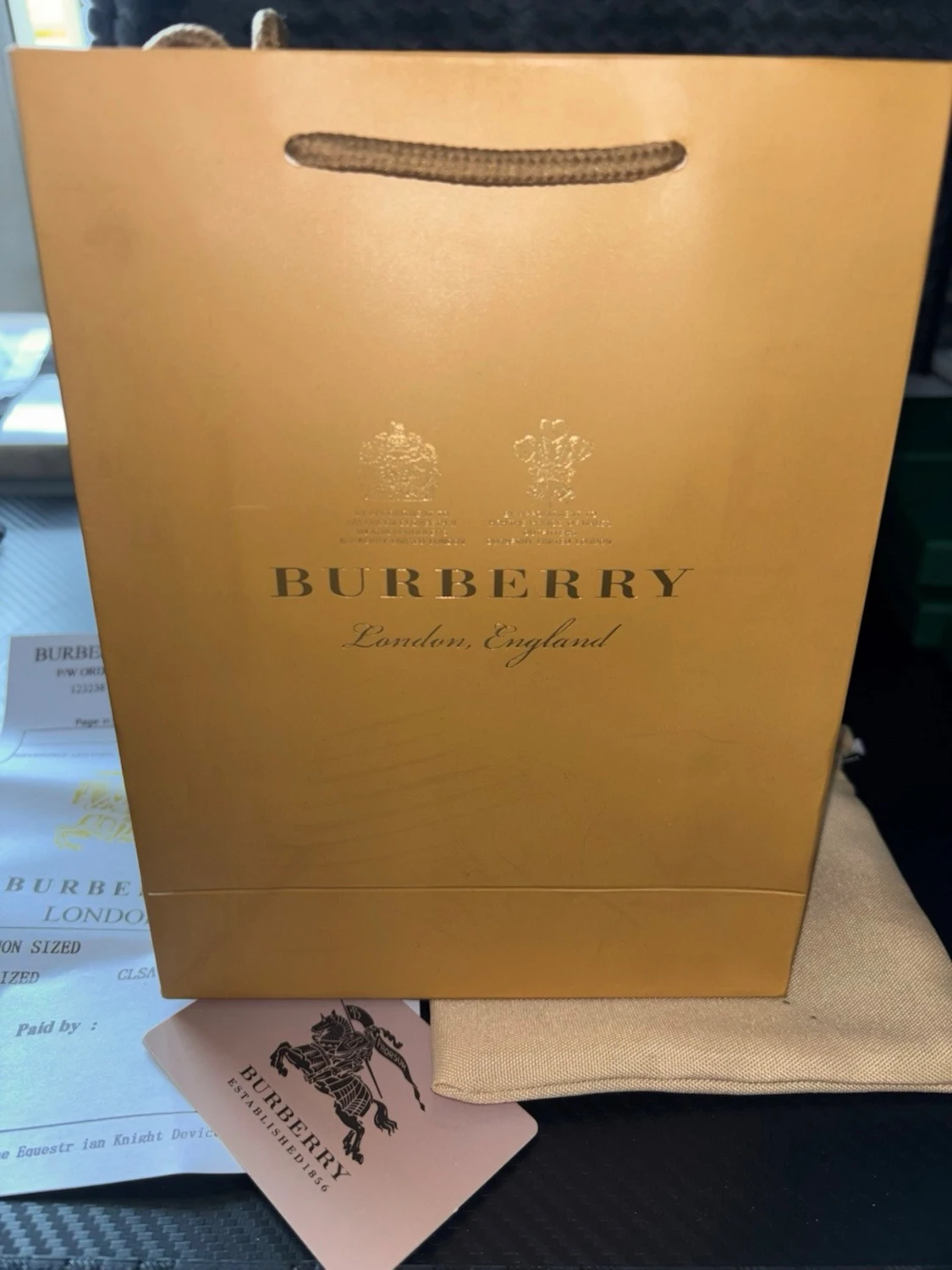 Burberry vändbart bälte med giftbox set - 3