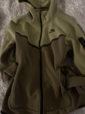 Den är i bra skick - Jag har använd den typ 6 gånger 