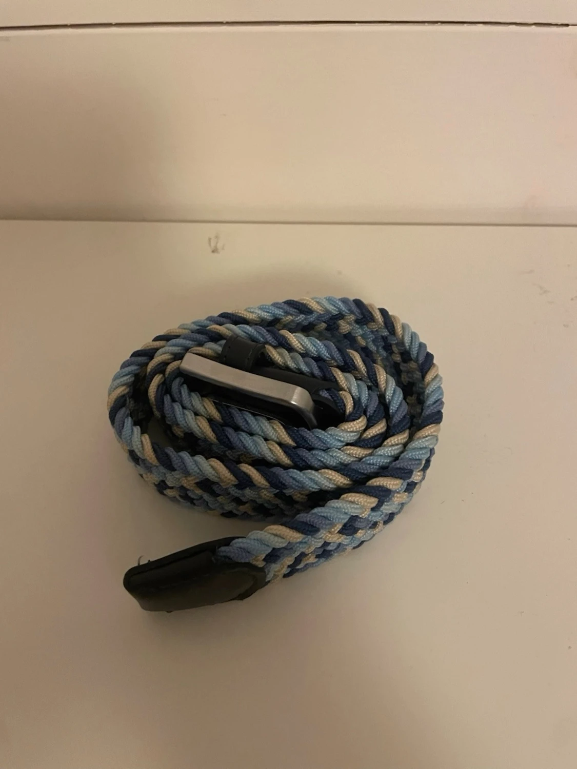 Onwear flätat bälte