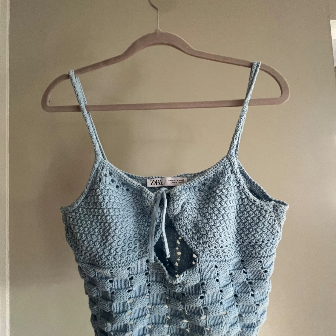 Ljusblå virkad croppad topp från Zara - 1