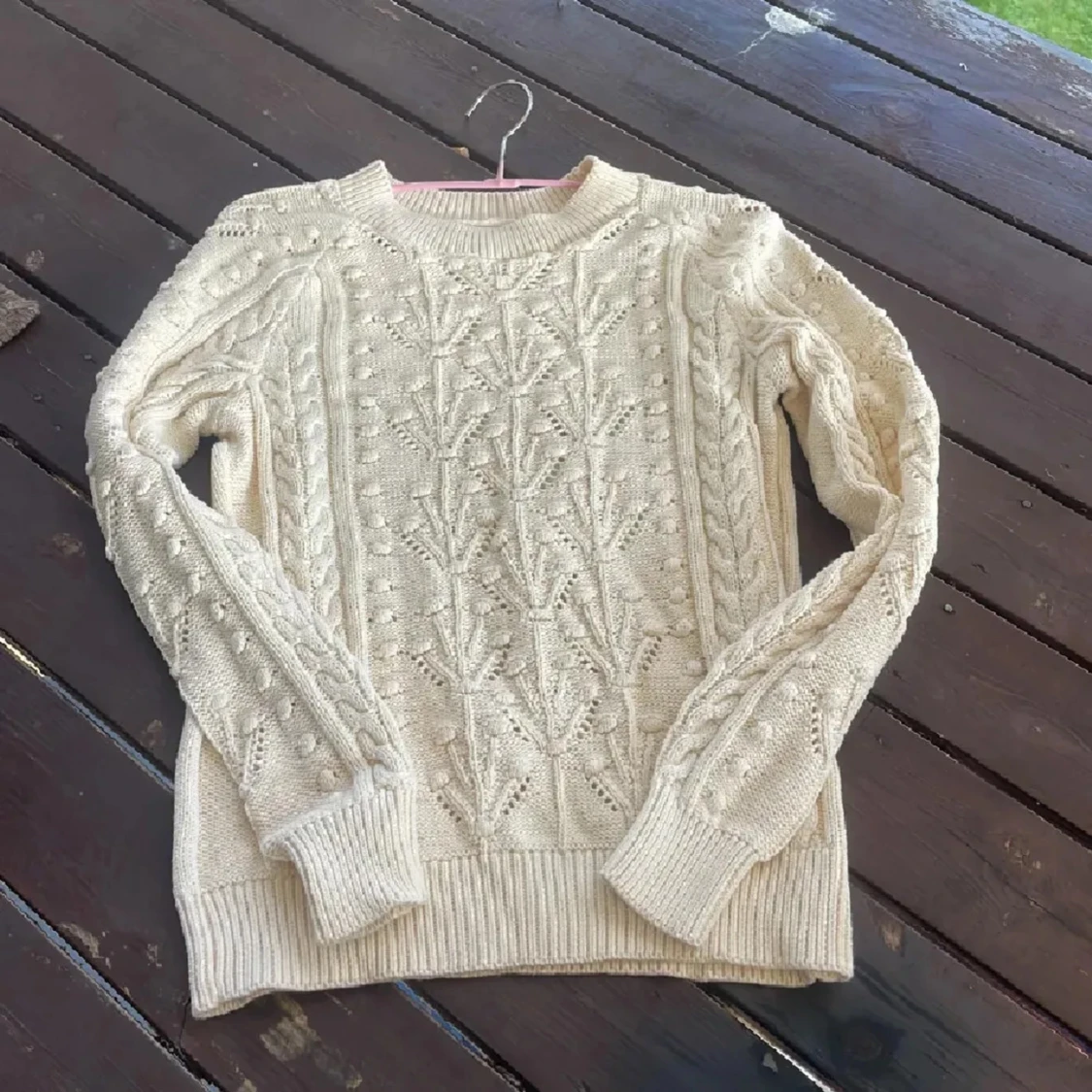 Beige stickad tröja från Part Two