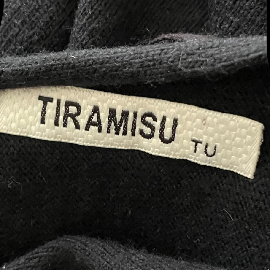 Svart poncho med fransar från Tiramisu - 3