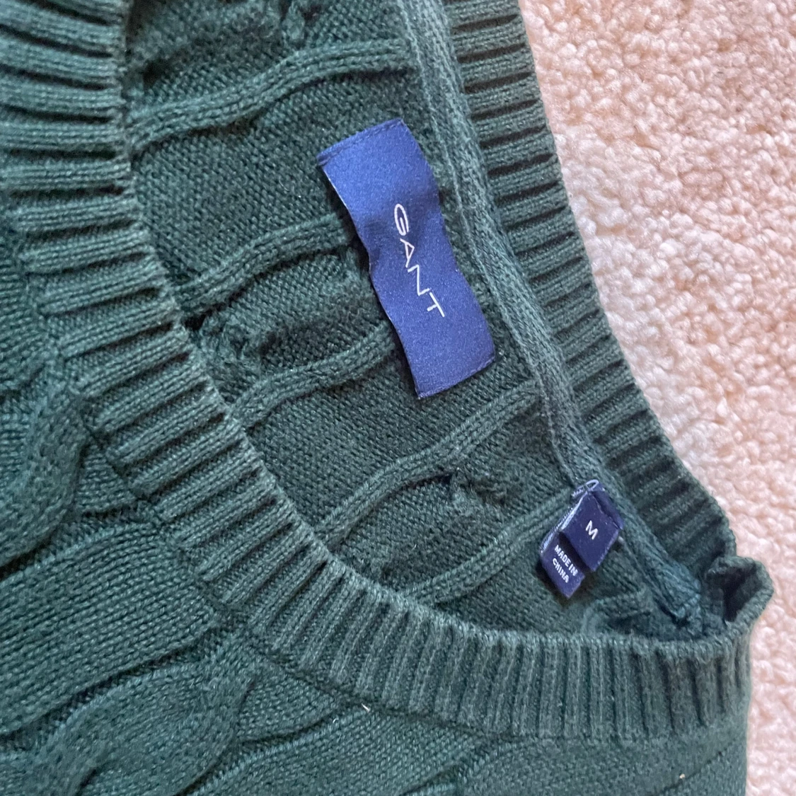 Grön kabelstickad tröja från Gant - 2