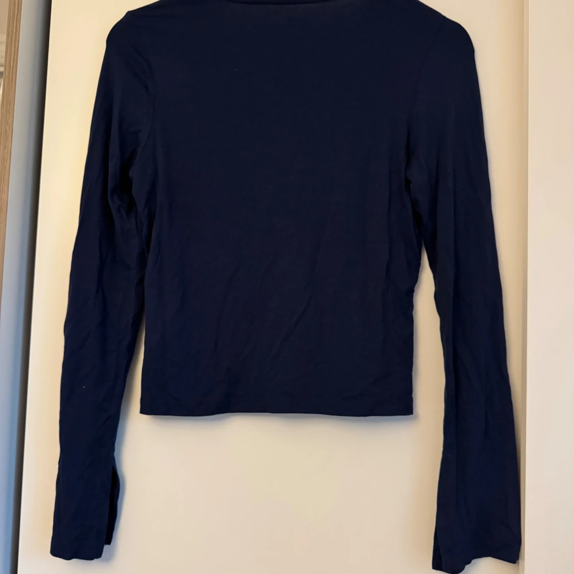 Mörkblå långärmad topp från Cubus - 1