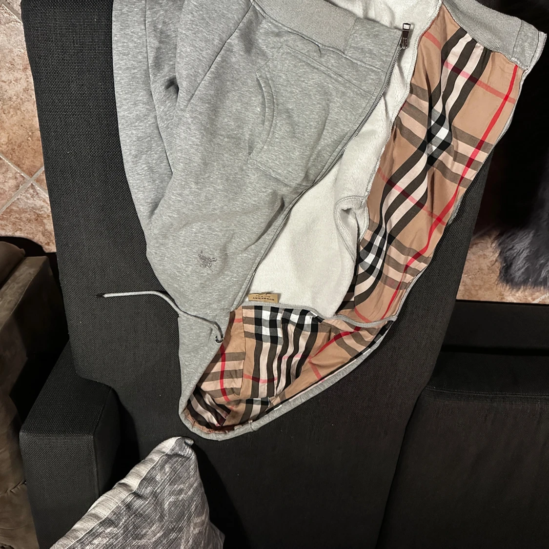  Burberry zip hoodie - 3