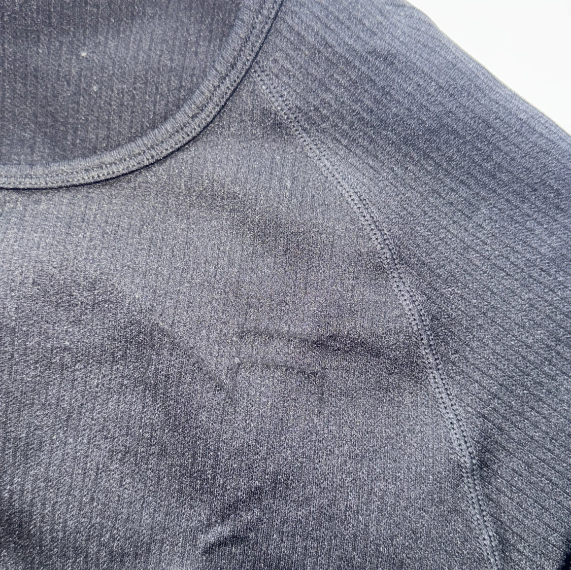 Svart ribbad croppad långärmad topp - 2