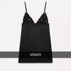 SÖKER  - Kan nån snälla snälla sälja denna klänning, eller liknande, I storlek s/m 🙏🙏🙏🙏