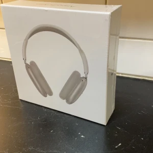 Airpods max - Airpods max helt nya inplastade fick de från en giveway