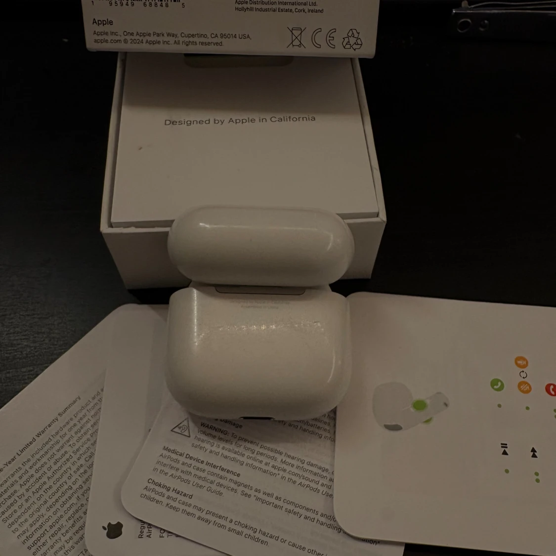 AirPods gen 4 - 1