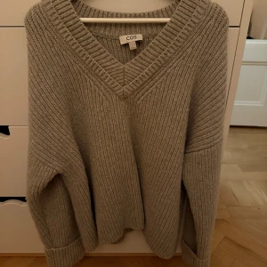 COS tröja - Så fin COS tröja💟