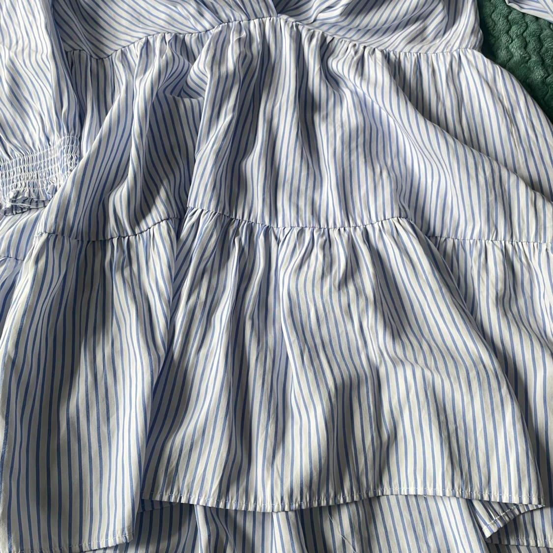 Randig omlottklänning från Zara - 1