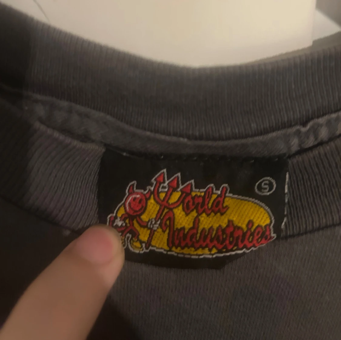 Vintage 90s world industries t-shirt  - 3