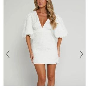 Vit showpo klänning - Vit showpo klänning 