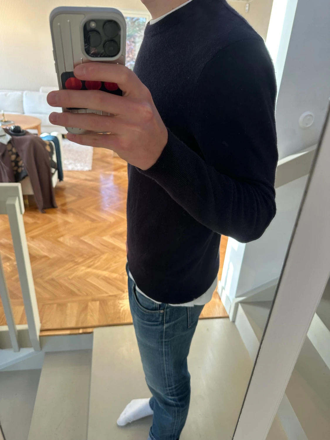 Mörkblå stickad Kashmirtröja - 1